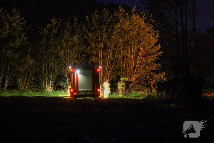 Hoge vlammen bij forse buitenbrand