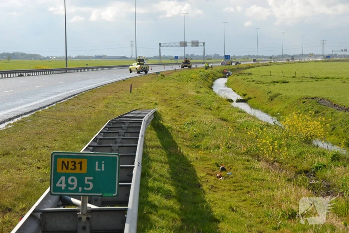 Auto raakt te water