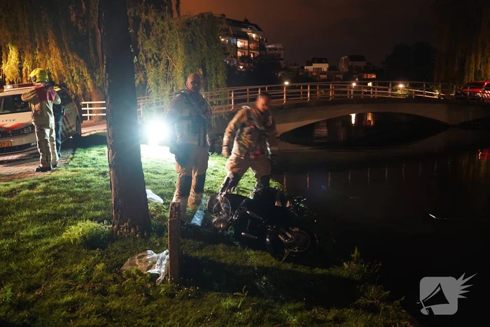 Scooter in het water aangetroffen