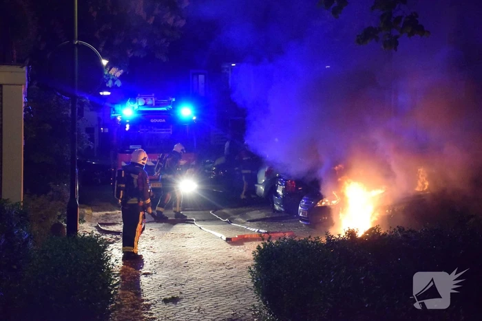 Opnieuw auto in de brand