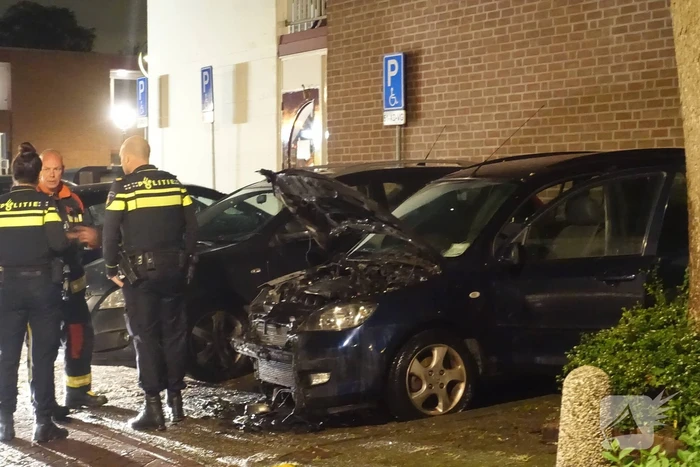 Opnieuw auto in de brand