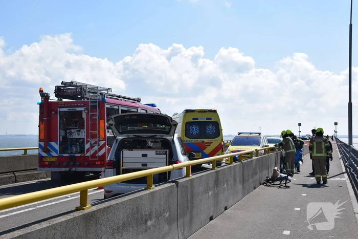 Wielrenner overleden na frontale botsing op Zeelandbrug