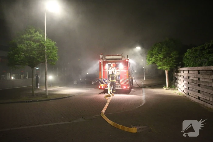 Voertuig door brand verwoest