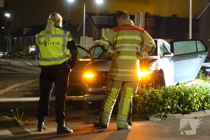 Bestuurder slaat op de vlucht na eenzijdig ongeval