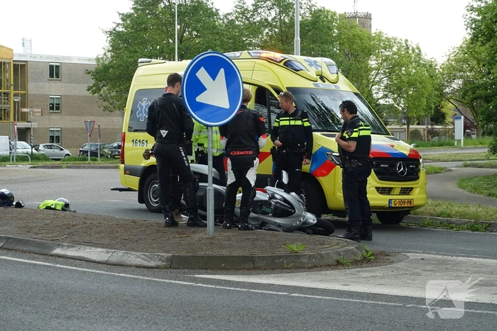 Motorrijder gewond bij glijpartij