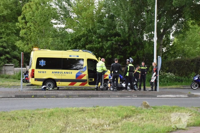Motorrijder gewond bij glijpartij