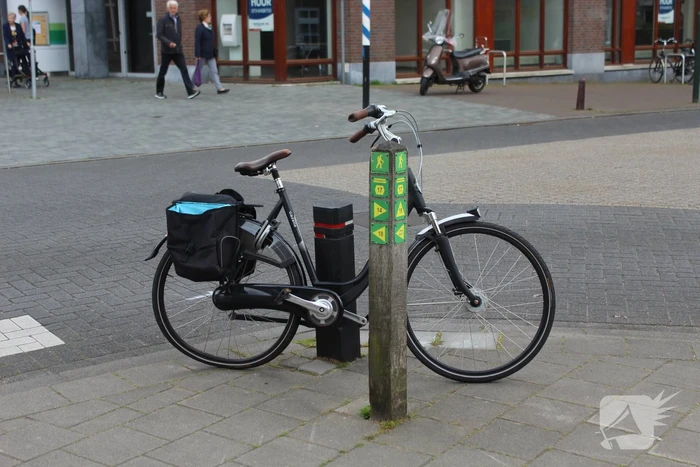 Automobilist laat fietster hulpeloos achter na ongeval