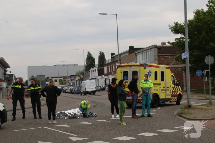 Wielrenner gewond na aanrijding met auto