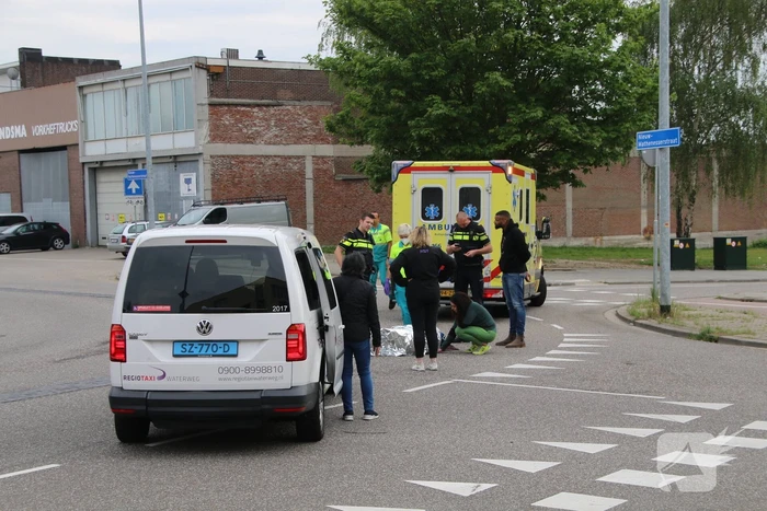 Wielrenner gewond na aanrijding met auto