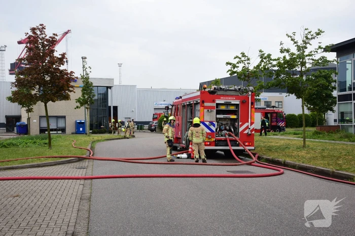Felle brand in laboratorium