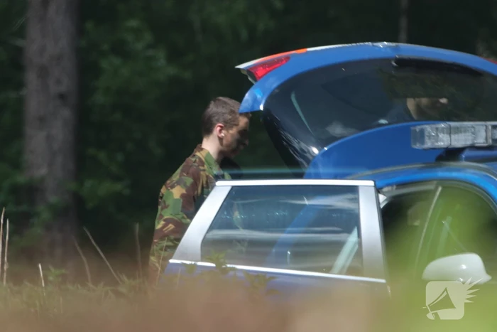 Zoekactie in Wekeromse Zand naar man in legerkleding met wapen