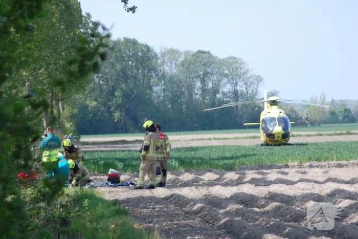 Meisje komt onder paard bij manege De Eendracht