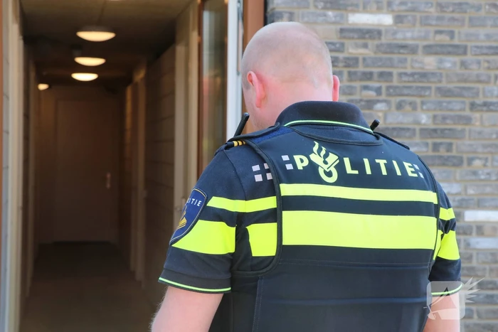 Onderzoek in kelderboxen na brandlucht