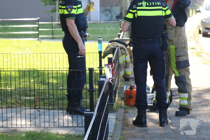 Politie doet uitgebreid onderzoek in woning