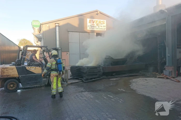 Brand bij straal en spuitbedrijf Evers