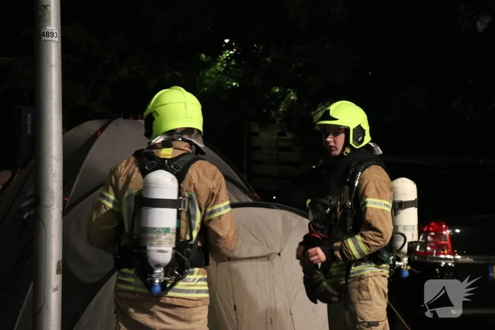 Veel vlammen na brand in schuur