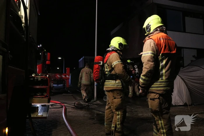 Veel vlammen na brand in schuur