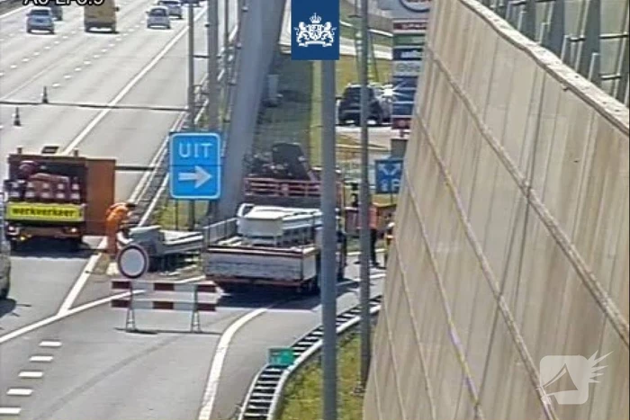 Afrit tankstation De Watering gesloten na verkeersongeval