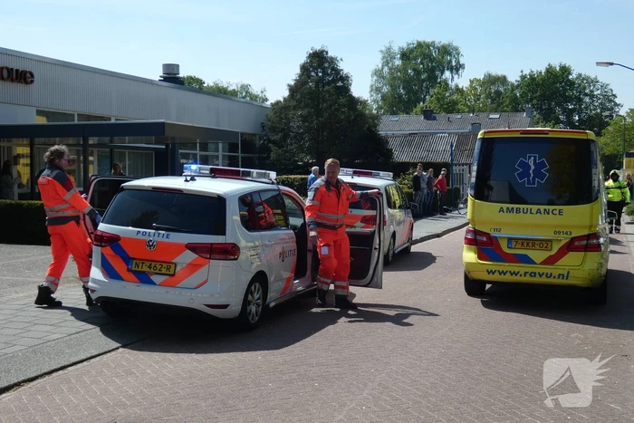 Man ernstig gewond op straat