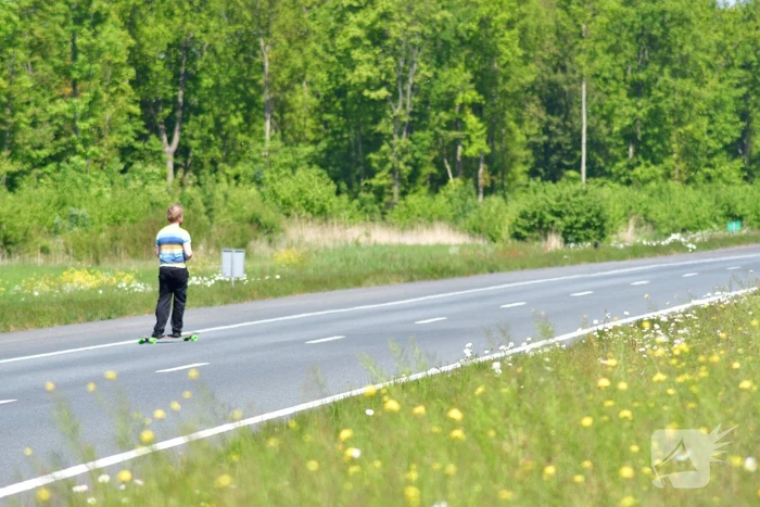 Grote brand in vrachtwagen op A6, snelweg dicht