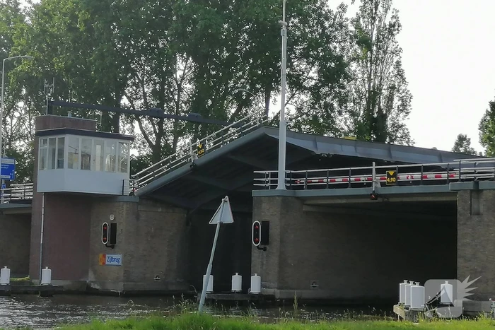 Zijlbrug in storing, flinke verkeershinder