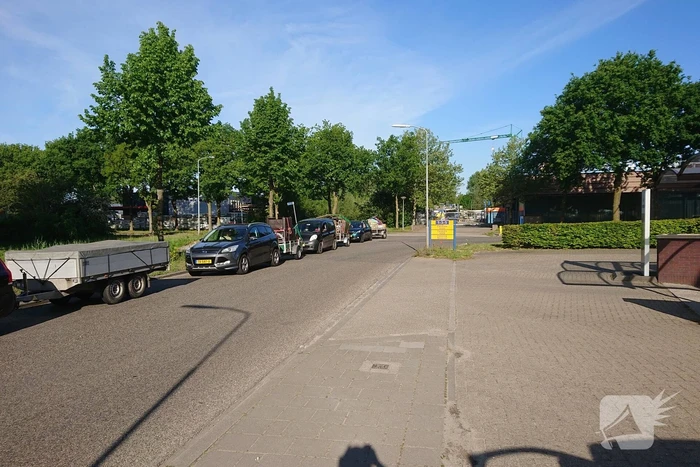 Voor openingstijd al enorme wachtrij bij vuilstort