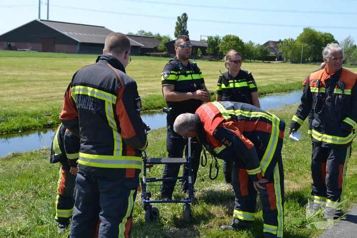 Grote zoekactie na gevonden rollator langs sloot