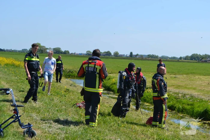 Grote zoekactie na gevonden rollator langs sloot