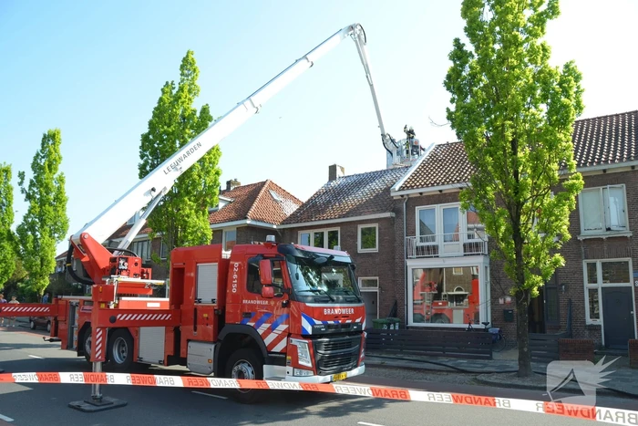 Forse rookwolken bij brand in woning