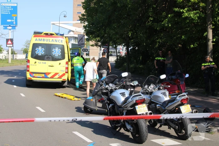 Ernstige aanrijding tussen motor en scootmobiel