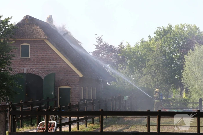 Uitslaande brand in leegstaande stal