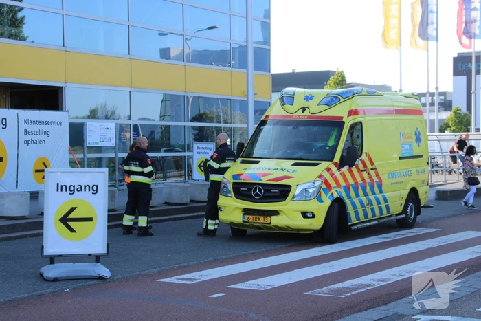 Werknemers Ikea gewond door chemische vloeistoffen