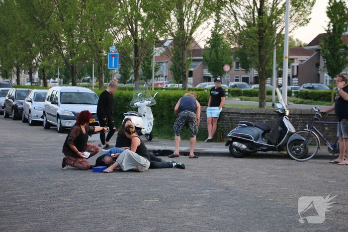 Scooterrijder gewond na aanrijding