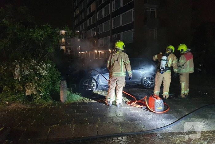 Auto verwoest door brand