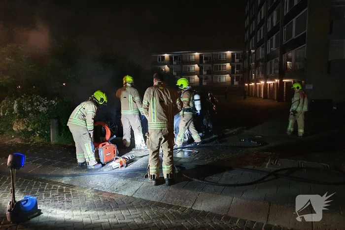 Auto verwoest door brand