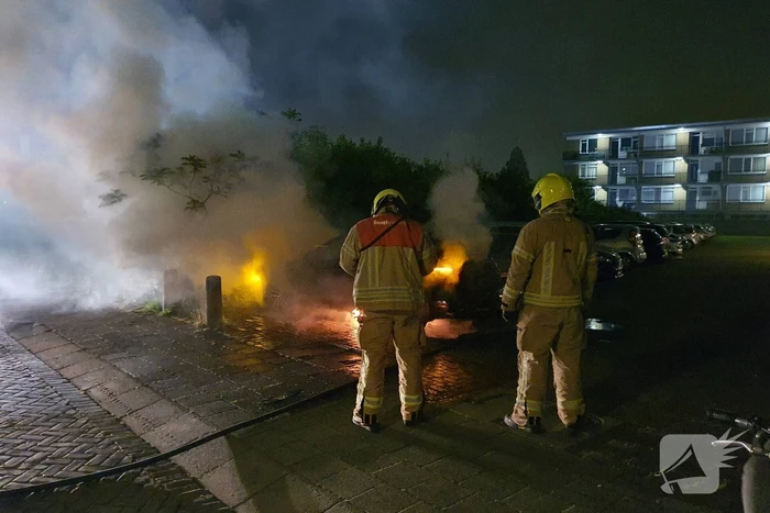 Auto verwoest door brand