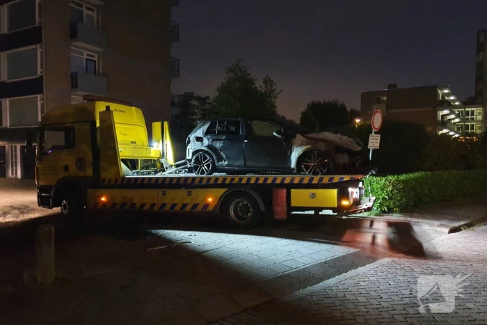 Auto verwoest door brand