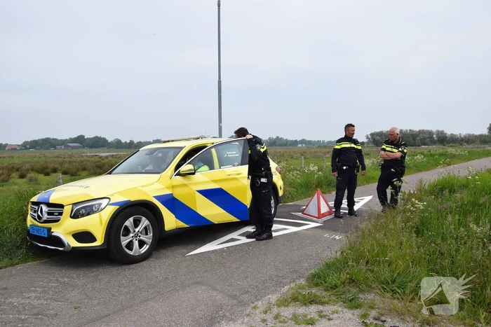 Fietser gewond na crash tegen wegmarkering