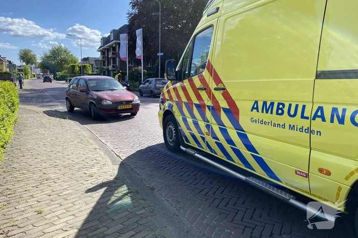 Fietser raakt gewond bij aanrijding met auto