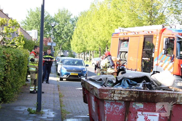 Bouwcontainer vat vlam
