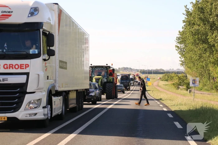 Ernstige verkeershinder door storing brug Nijkerkersluis