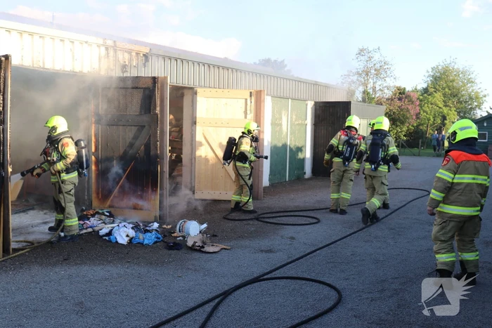 Flinke brand in garagebox