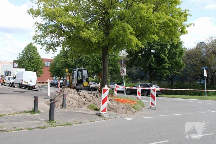Gaslekkage door graafwerkzaamheden op industrieterrein