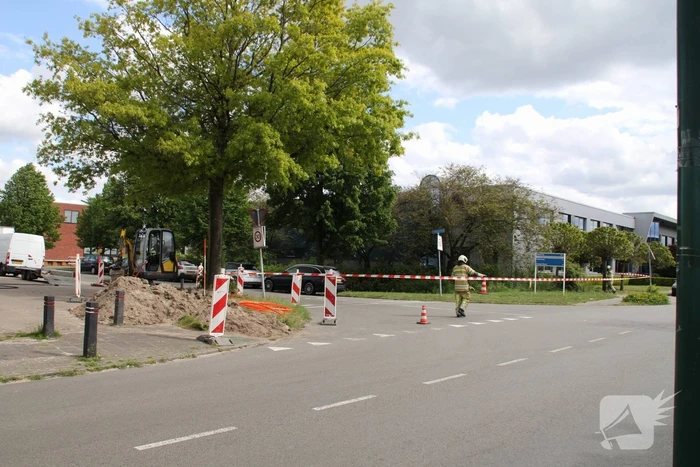Gaslekkage door graafwerkzaamheden op industrieterrein