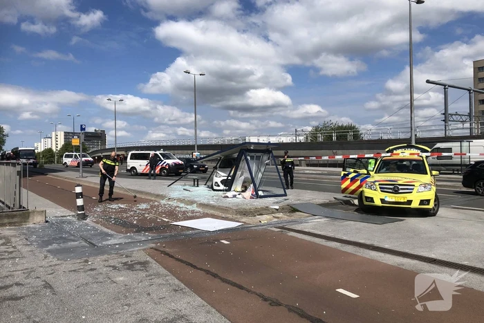 Bushok aan diggelen gereden