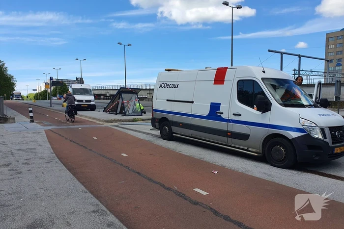 Bushok aan diggelen gereden