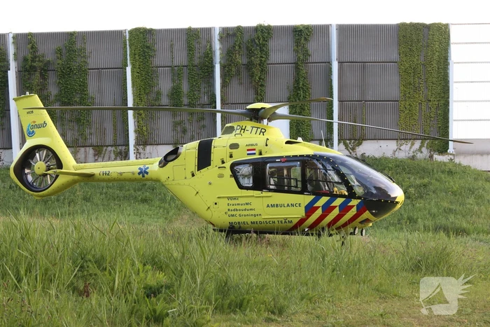 Traumahelikopter trekt veel bekijks