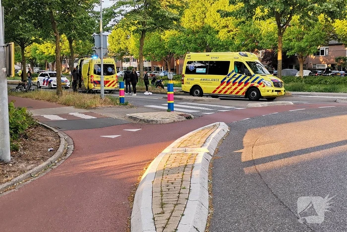 Scooterrijder gaat onderuit en raakt ernstig gewond