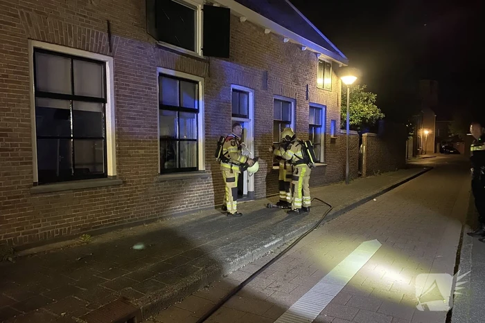 Keukenbrand snel onder controle