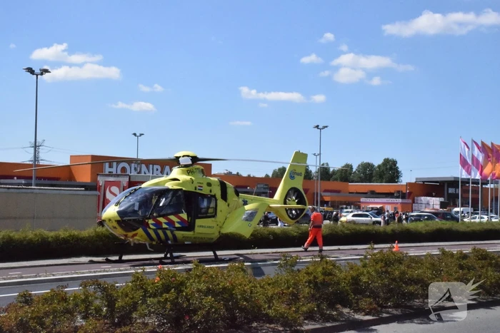 Fietsster ernstig gewond na aanrijding met auto